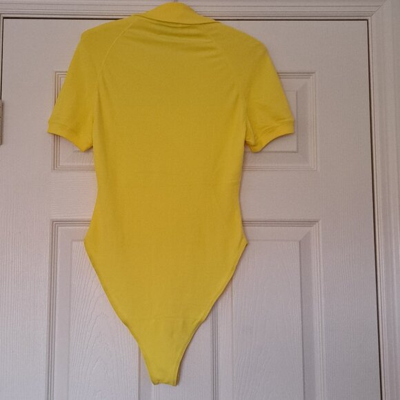 VERSACE Intensive Italy Body Suit Yellow Short Sleeve Sportswear Vintage Sz 10/M - Picture 4 of 11